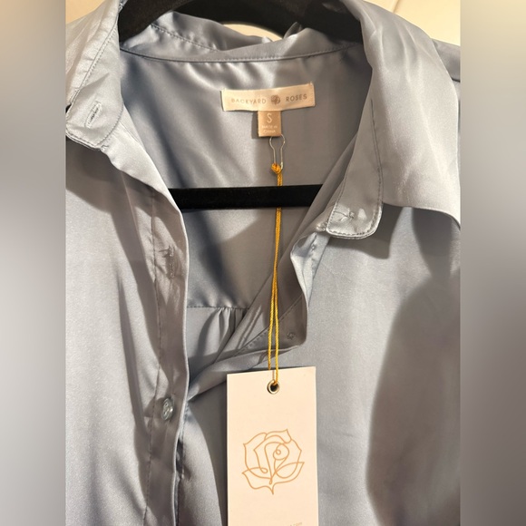 Backyard Roses Layla Blouse Size Small NWT - Picture 6 of 6